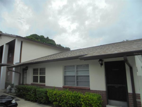 VILLAS AT COUNTRYSIDE THE