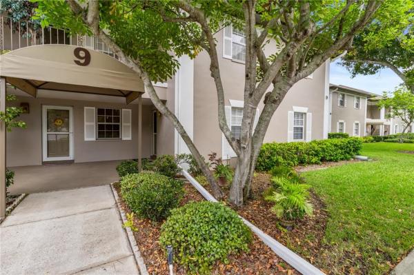 BAY OAKS CONDO