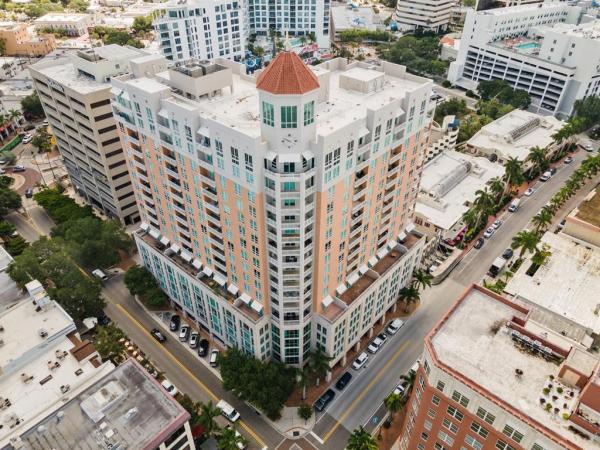 1350 MAIN RESIDENTIAL