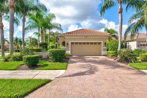 LAKEWOOD RANCH COUNTRY CLUB VILLAGE EE 2A-2E
