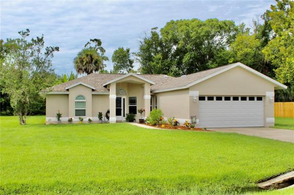 DEER RUN AT PALM VIEW