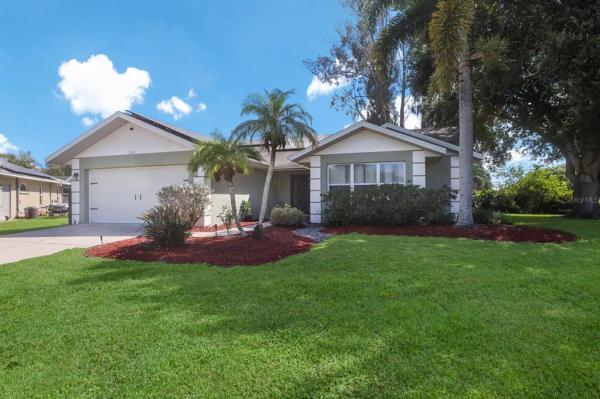 PLEASANT OAKS ESTATES