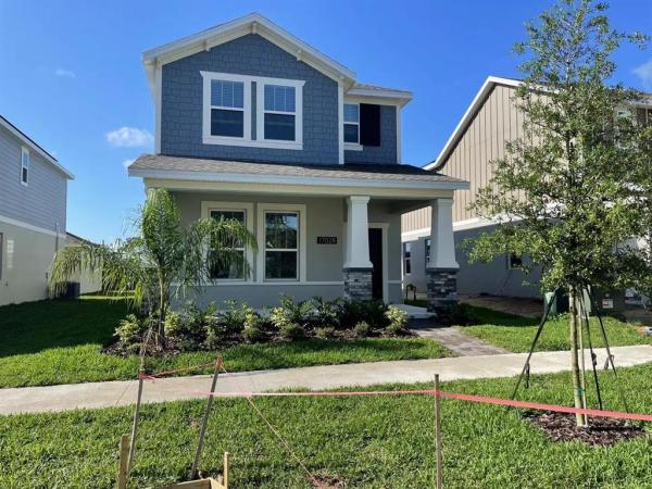 WATERSIDE ON JOHNS LAKE