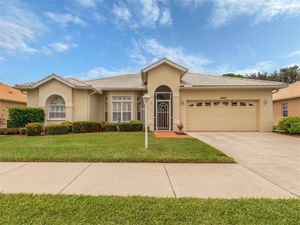 STONECASTLE AT SOUTHWOOD PH 01