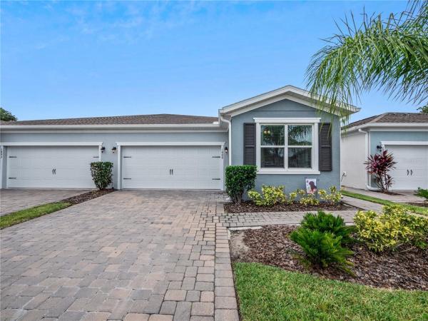 OAKTREE POINTE VILLAS