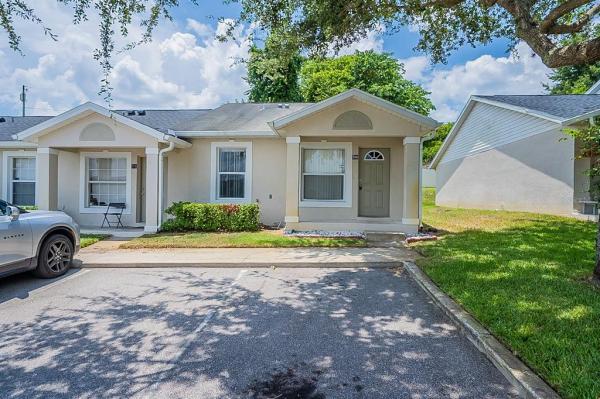 CLERMONT HILLSIDE VILLAS TWNHS