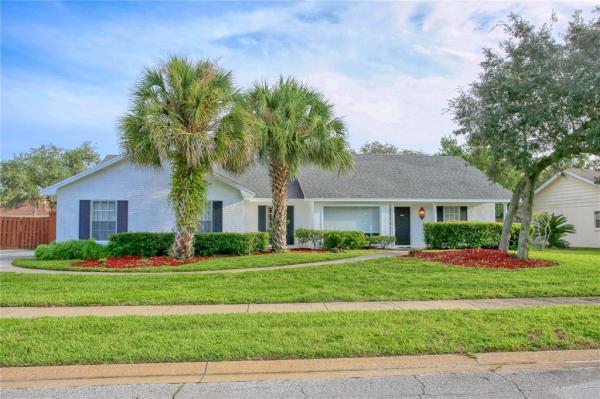 SABAL POINT WHISPER WOOD AT UNIT 2