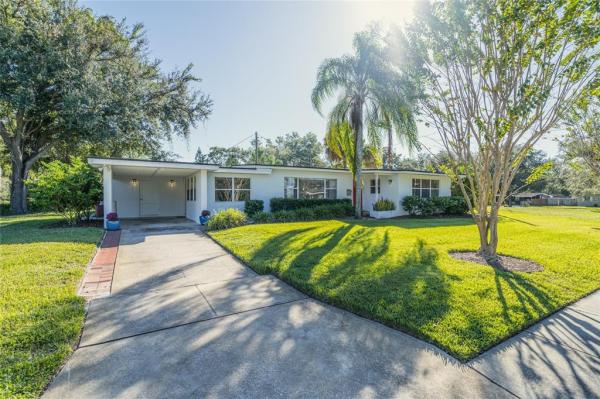 AUDUBON PARK FLAMINGO
