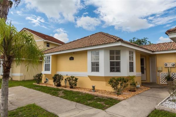 LAKE MARION VILLAS PB 95 PG 6