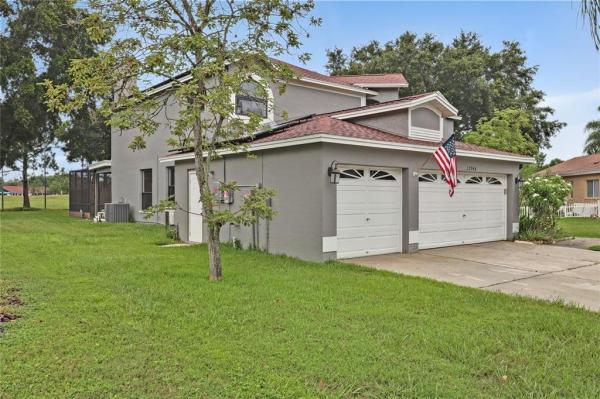 CLUBHOUSE ESTATES AT SUMMERFIE