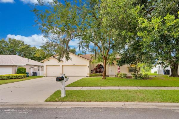 WYNDHAM LAKE SUB PH ONE