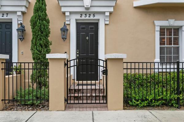 VICTORIA PARK SOHO TWNHMS