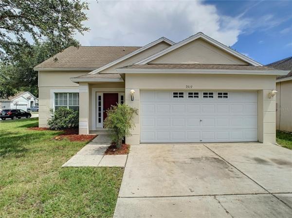 HIDDEN OAKS AT TEMPLE TERRACE