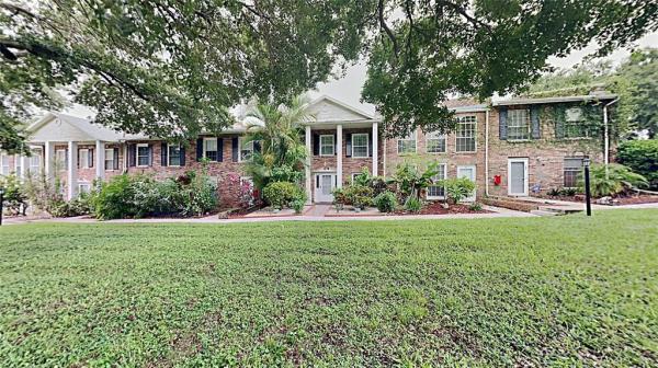 ROYAL CRESCENT CONDO
