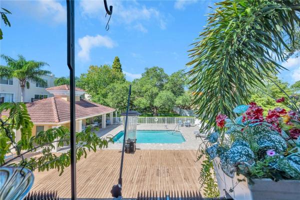 BAYSHORE WEST TOWNHOMES PH 2