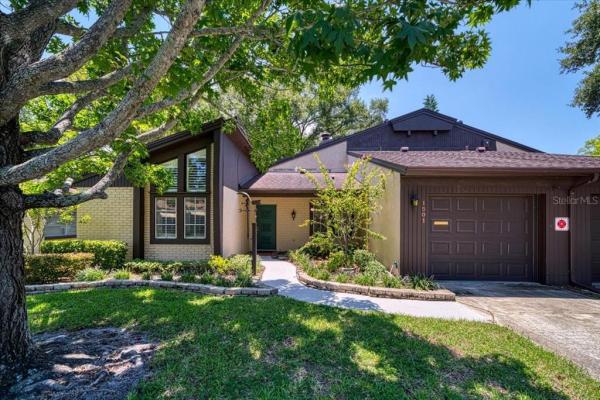 RAINTREE VILLAGE CONDO