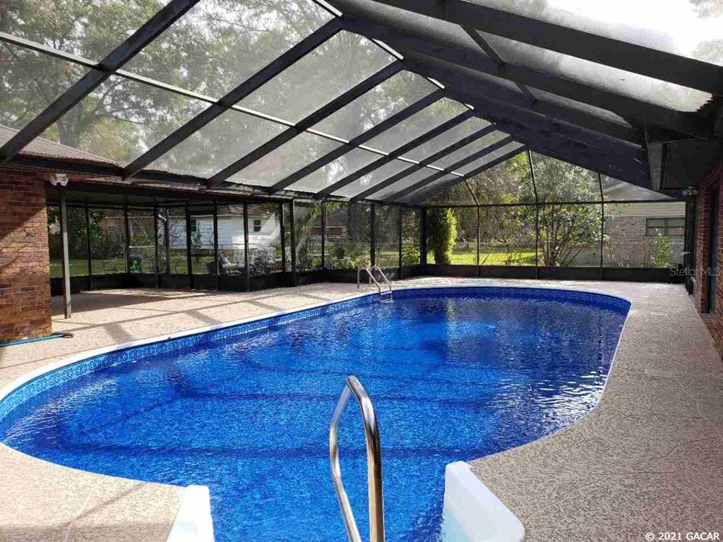 Green Acres - фото