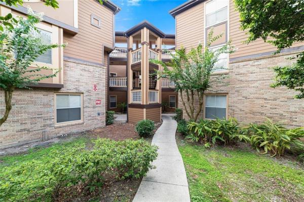 WINDSOR AT SABAL WALK A CONDO