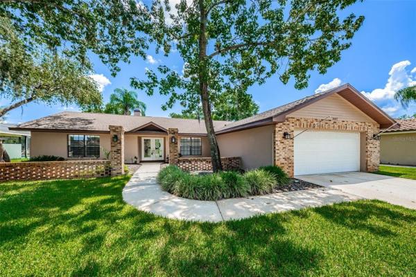 OAKRIDGE ESTATES AT RIDGEMOOR