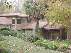 Maple Hill - фото