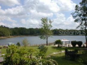 Lak-A-Wana Lake Gardens