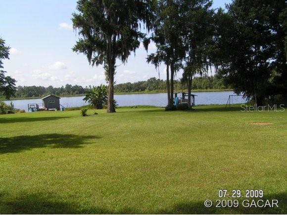 Four Lakes Community