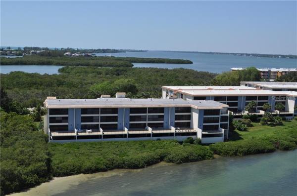 SANDPIPER KEY BLDG 08