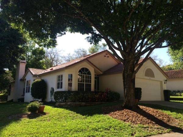 COUNTRY CLUB VILLAGE