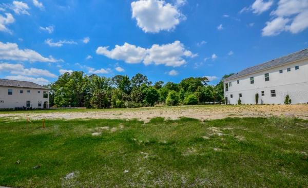 REUNION WEST VILLAGE 03A