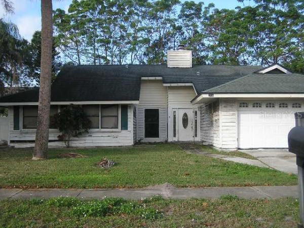 COACH LIGHT ESTATES SEC 3