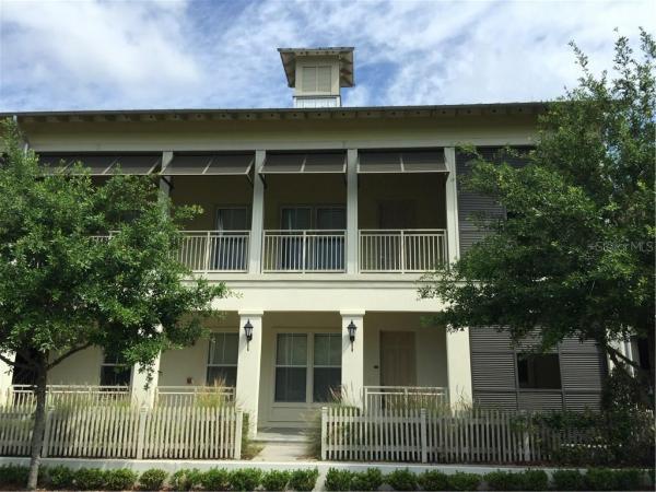 CARLYLE RESIDENCE S CELEBR CONDO