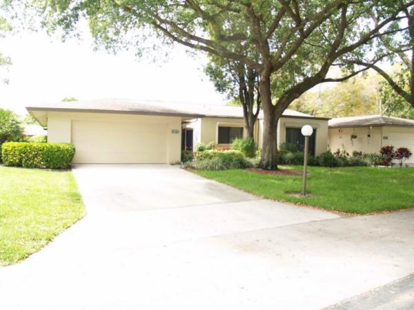 WYLDEWOOD LAKES CONDO