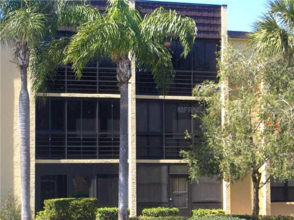 LAKEVIEW OF LARGO SOUTH CONDO