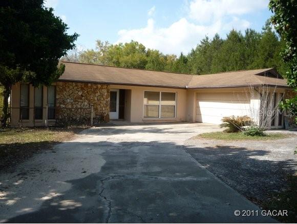 University Oaks (764)