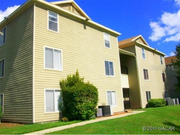 University Terrace West-Condo