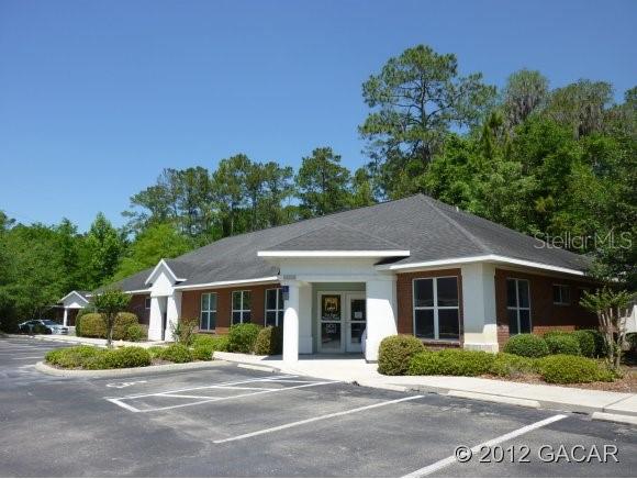 Commercial - фото