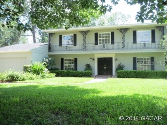 Country Club Estates - фото