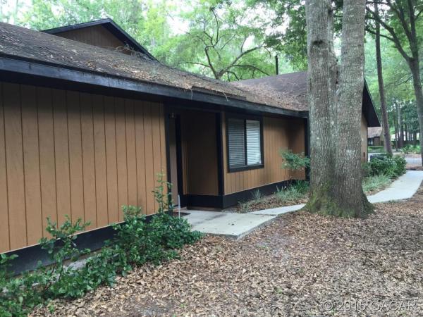 Lakes (Townhomes At The)