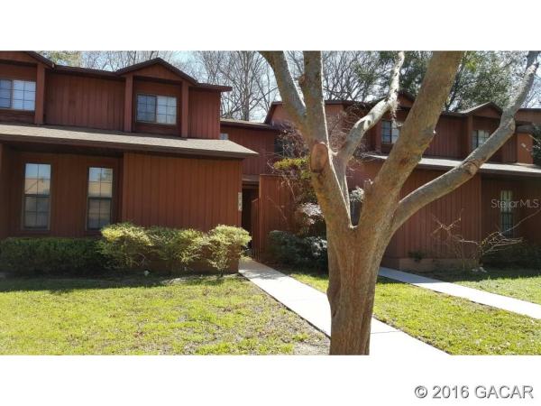 Rockwood Villas - Condo