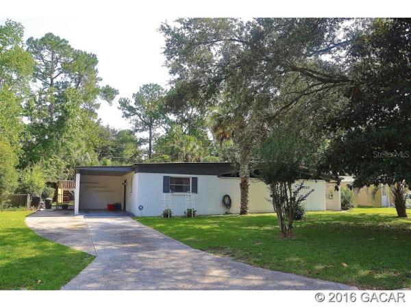 Highland Court Manor