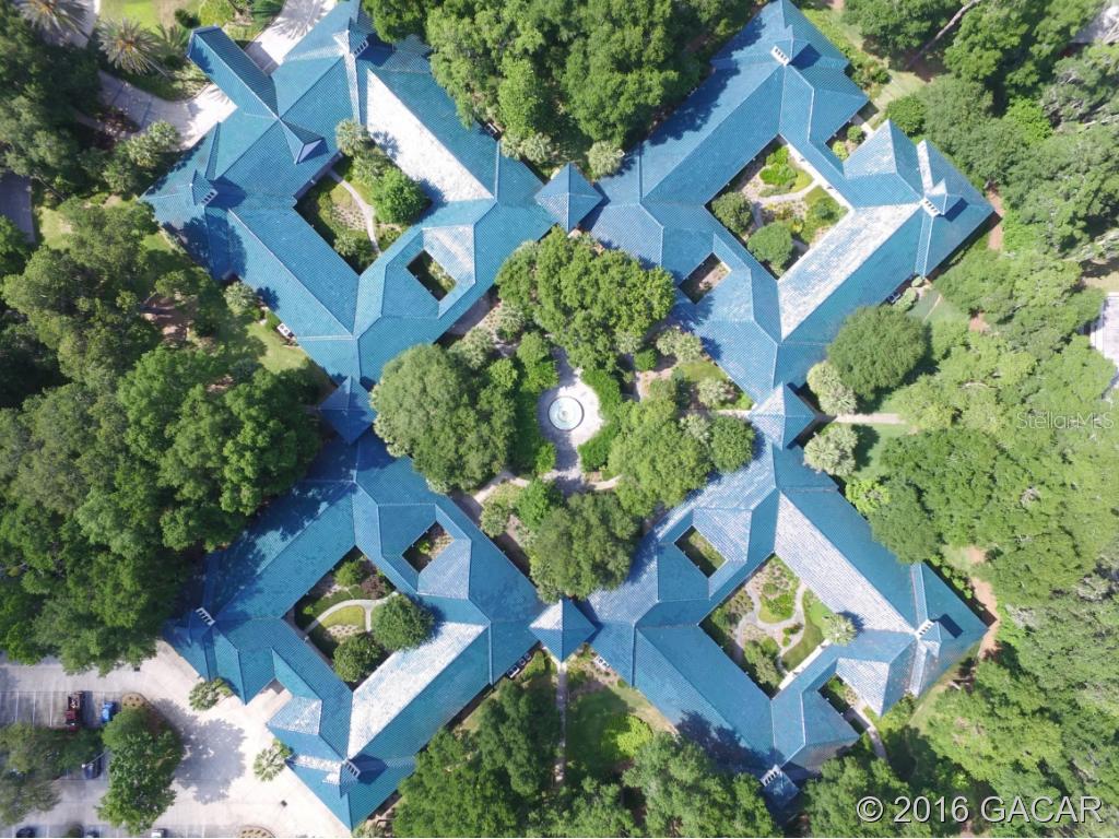 Commercial - фото