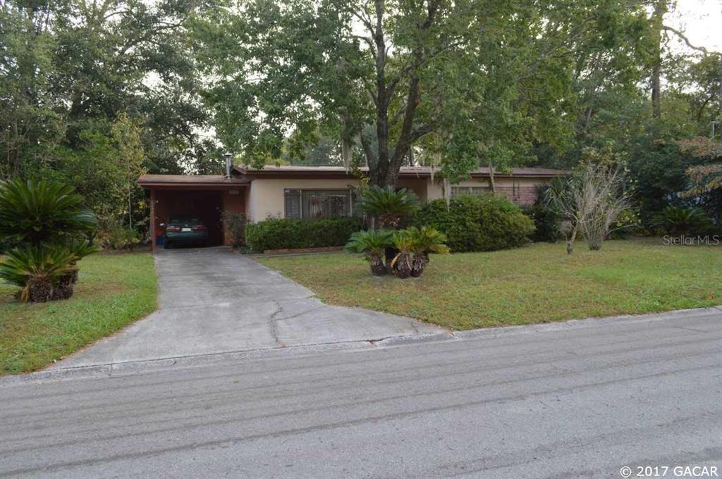 Highland Court - фото