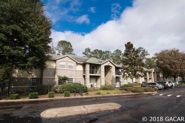 Windsor Park Condominium