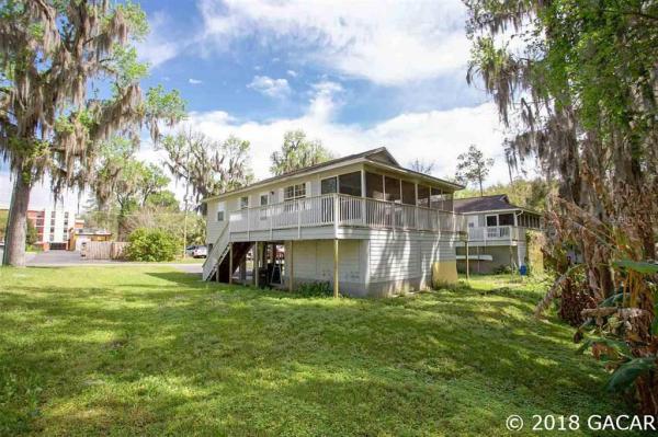 Casa Loma (D L Clinch)