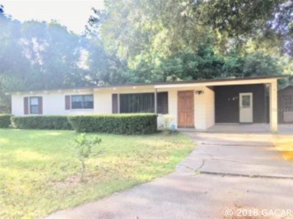 Highland Court Manor