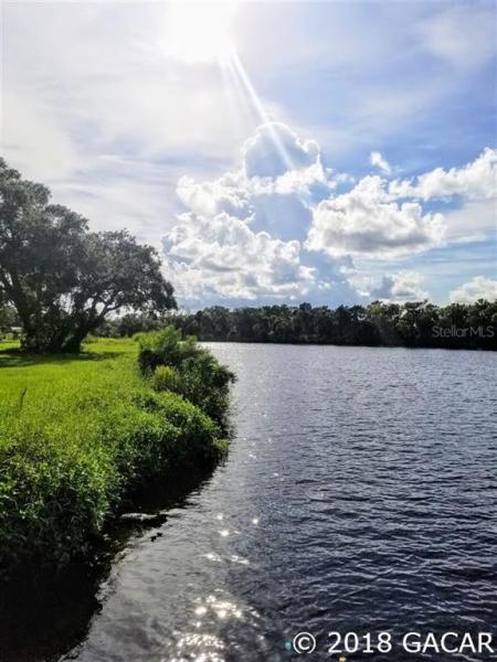 Manatee River Southside E. of Waterlefe
