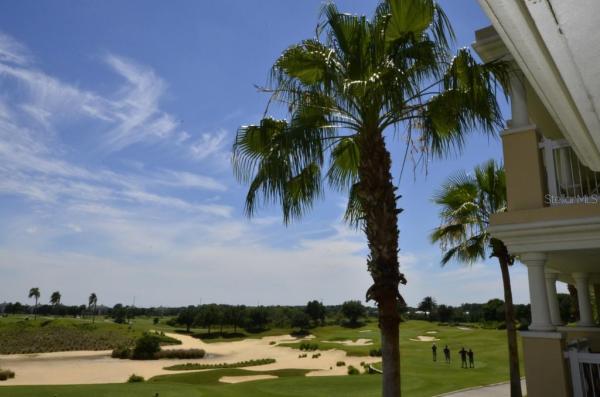 CENTRE COURT RIDGE PH 08 CONDO