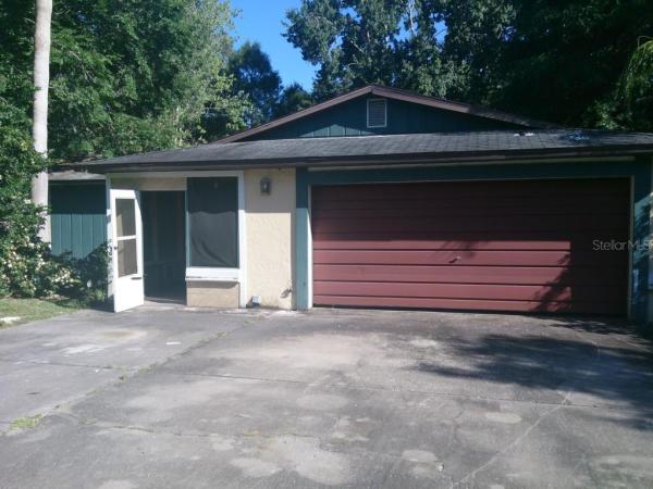 LAKE PADGETT ESTATES