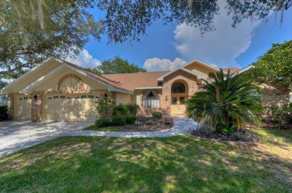 BLOOMINGDALE - THE COVE