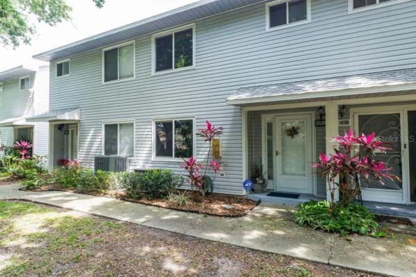 LOCH LOMOND ESTATES CONDO